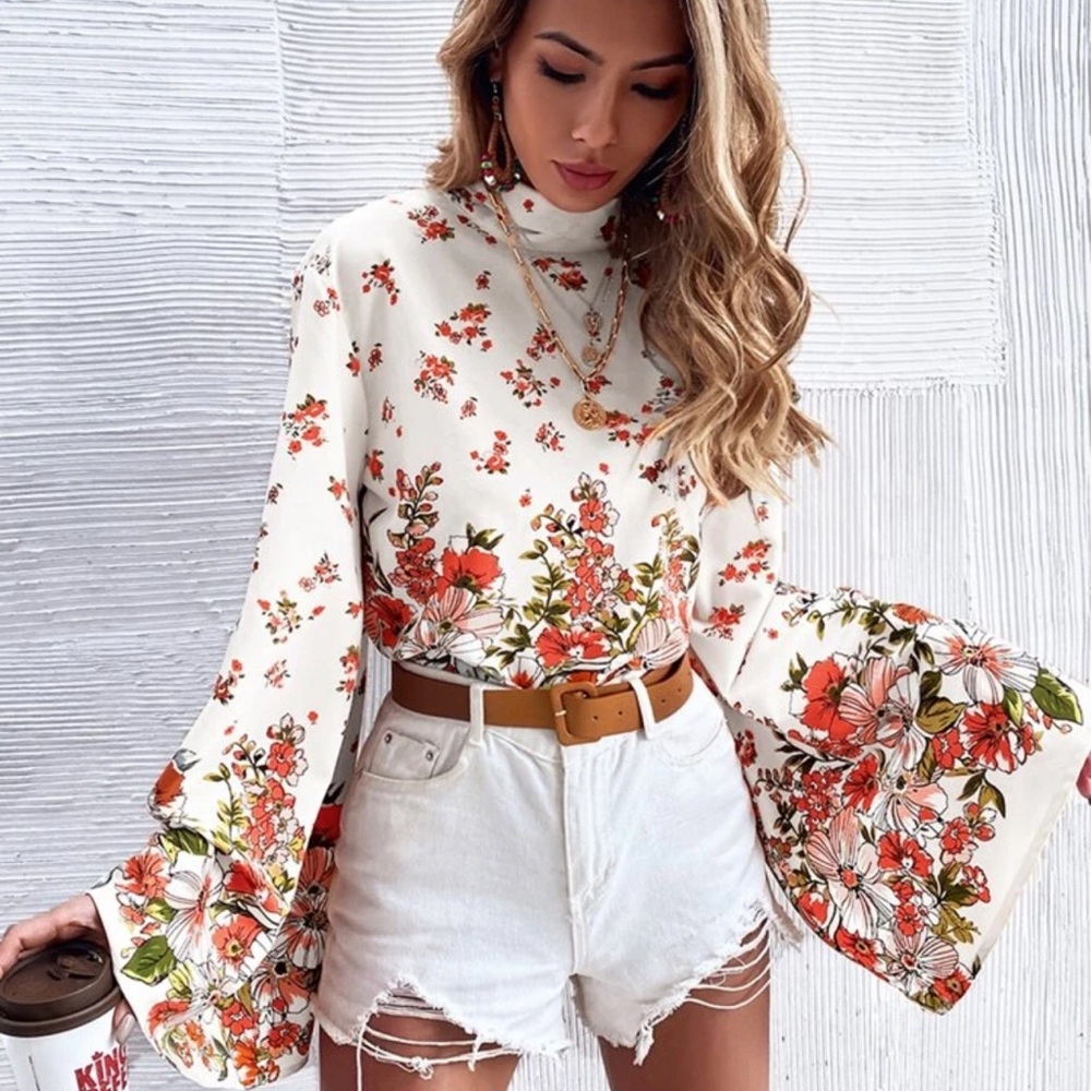 Floral Bell Sleeve Top